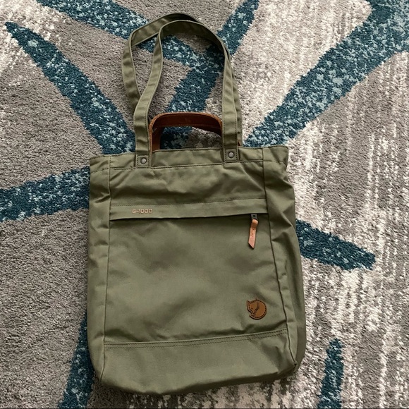 Fjallraven Handbags - Fjallraven Totepack No 1 Small EUC (like new)